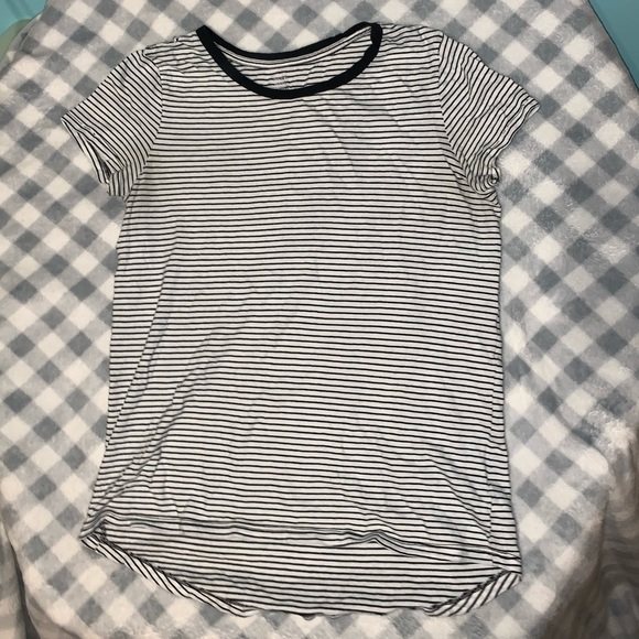 Old Navy Striped tee - Picture 1 of 4